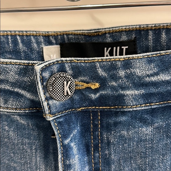 Kut from the Kloth Stella Flare Size 14 jeans - Picture 4 of 9